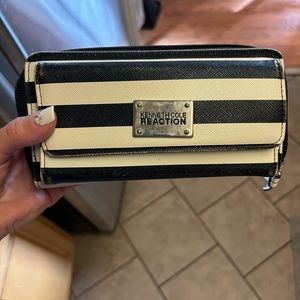 Kenneth Cole reaction wallet